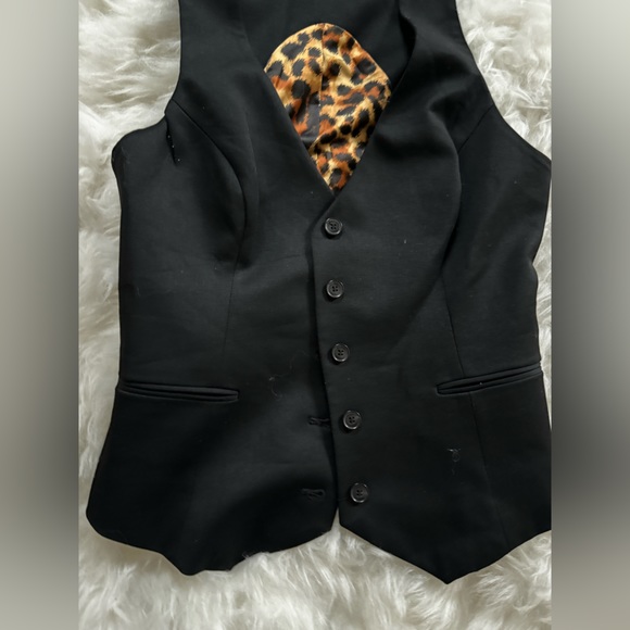 *SOLD* Guess black vest - Picture 4 of 5